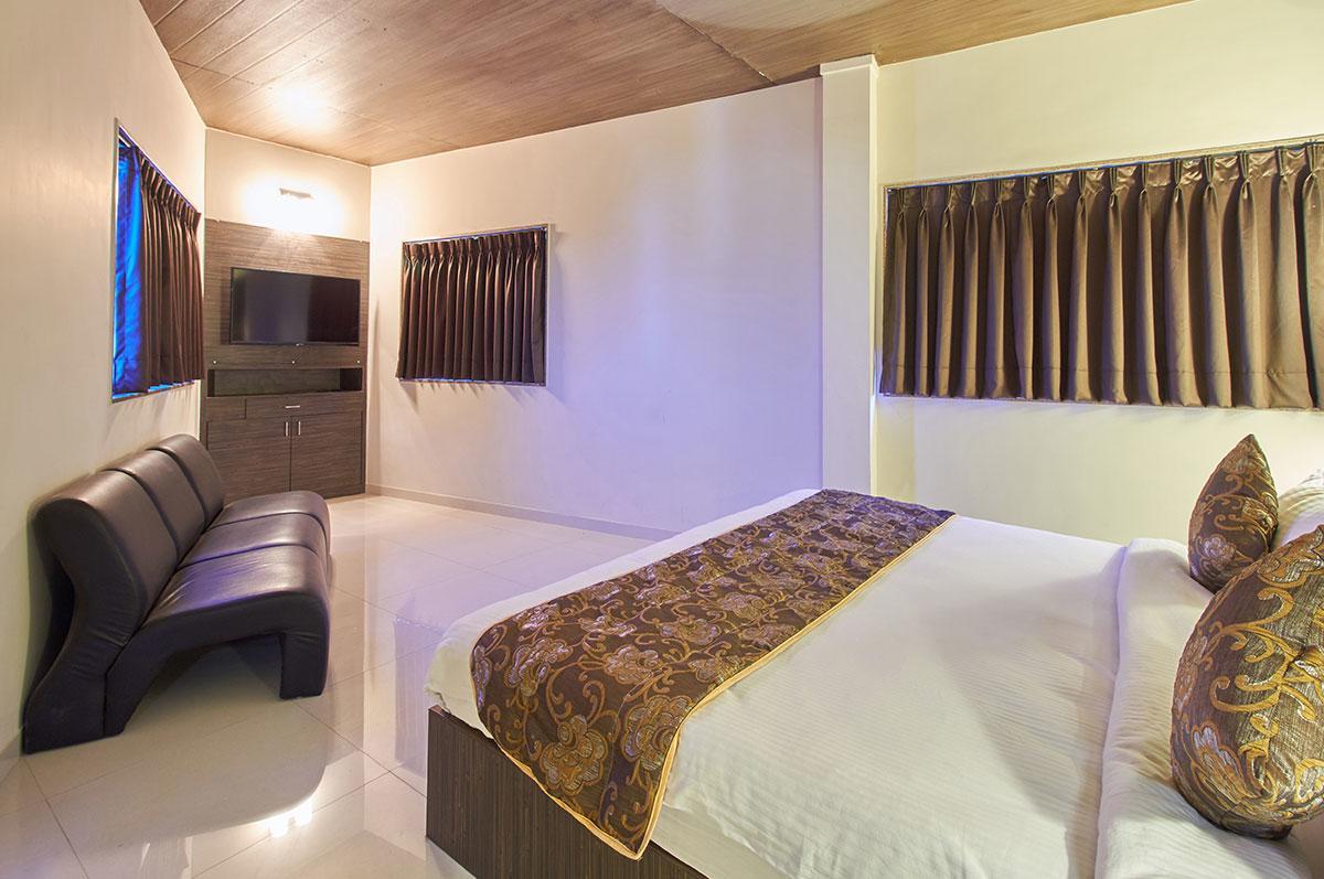 Hotel Gormoh Ahmedabad Buitenkant foto